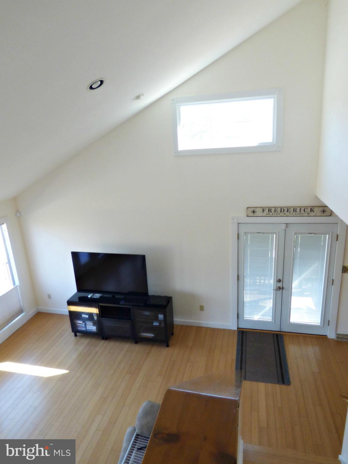 6908 Meadowlake Road New Market, MD 21774 - Photo 20 of 24 Interior (General)