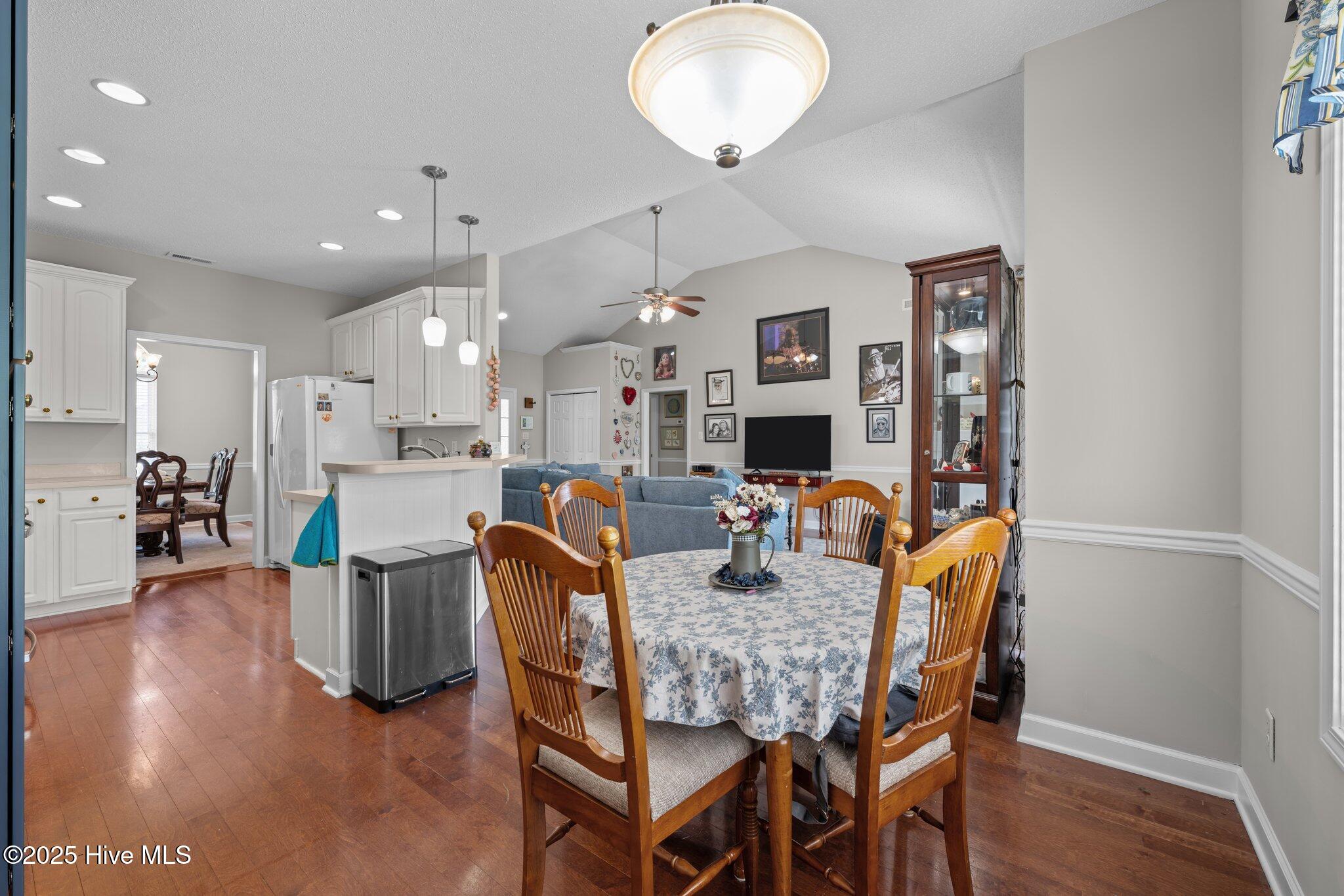 115 Neuchatel Road New Bern, NC 28562 - Photo 14 of 37 24-web-or-mls-DSC_0707