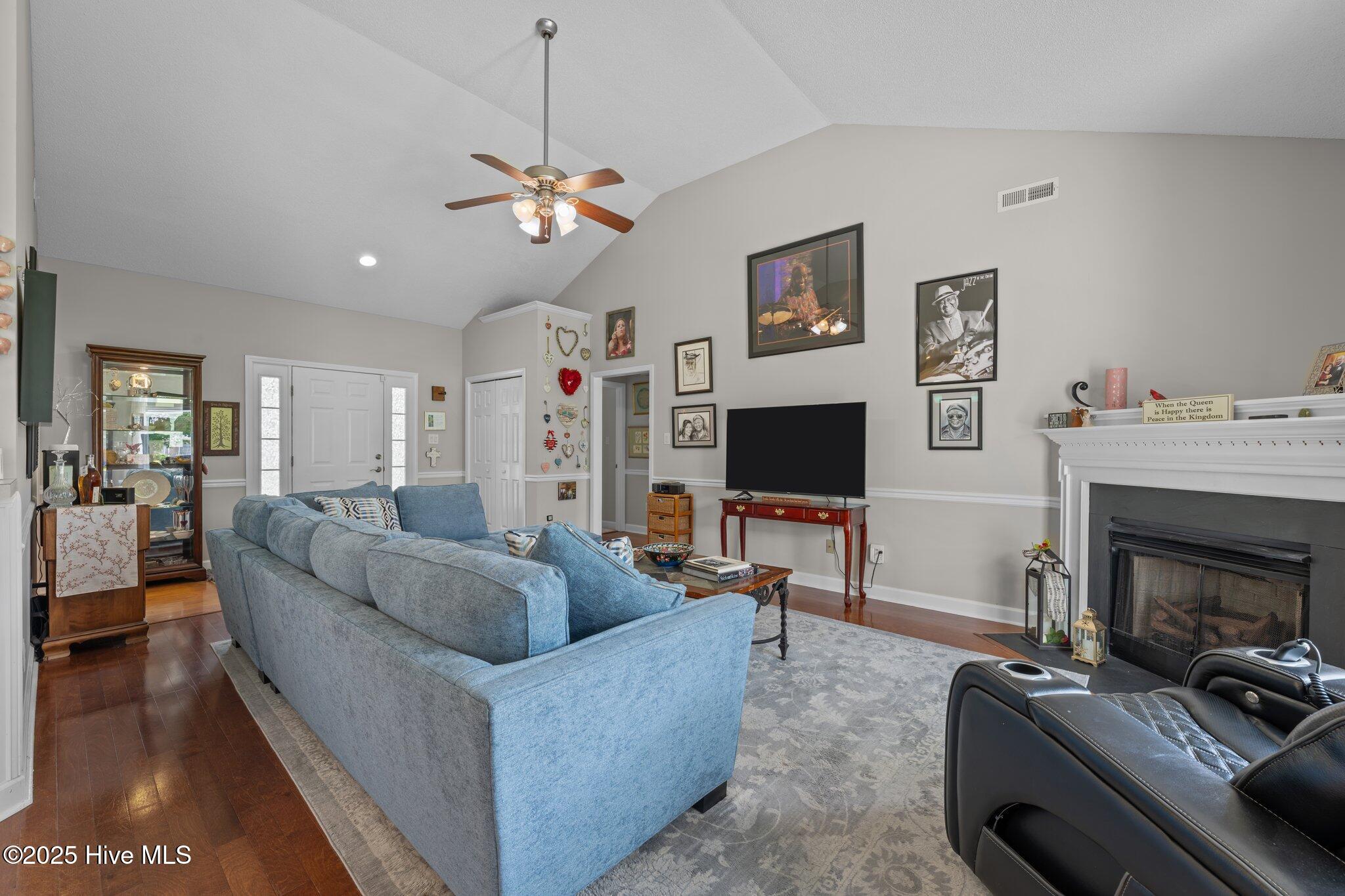 115 Neuchatel Road New Bern, NC 28562 - Photo 5 of 37 14-web-or-mls-DSC_0674