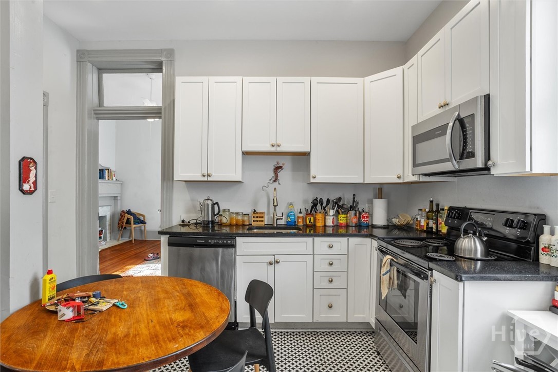 21 West 36th Street Savannah, GA 31401 - Photo 16 of 51