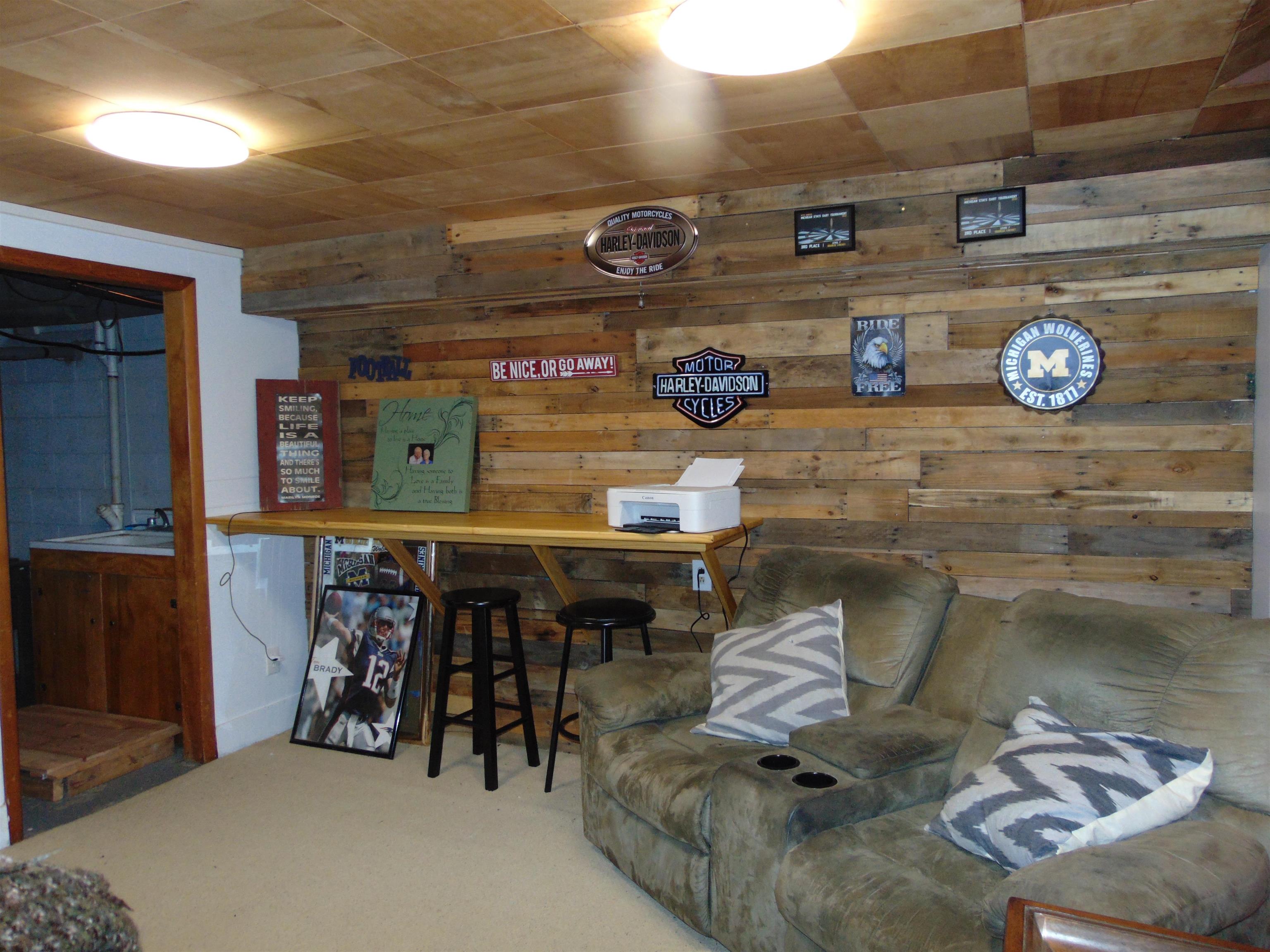 1003 Glencoe Road Alma, MI 48801 - Photo 45 of 57 1902739-44.JPG