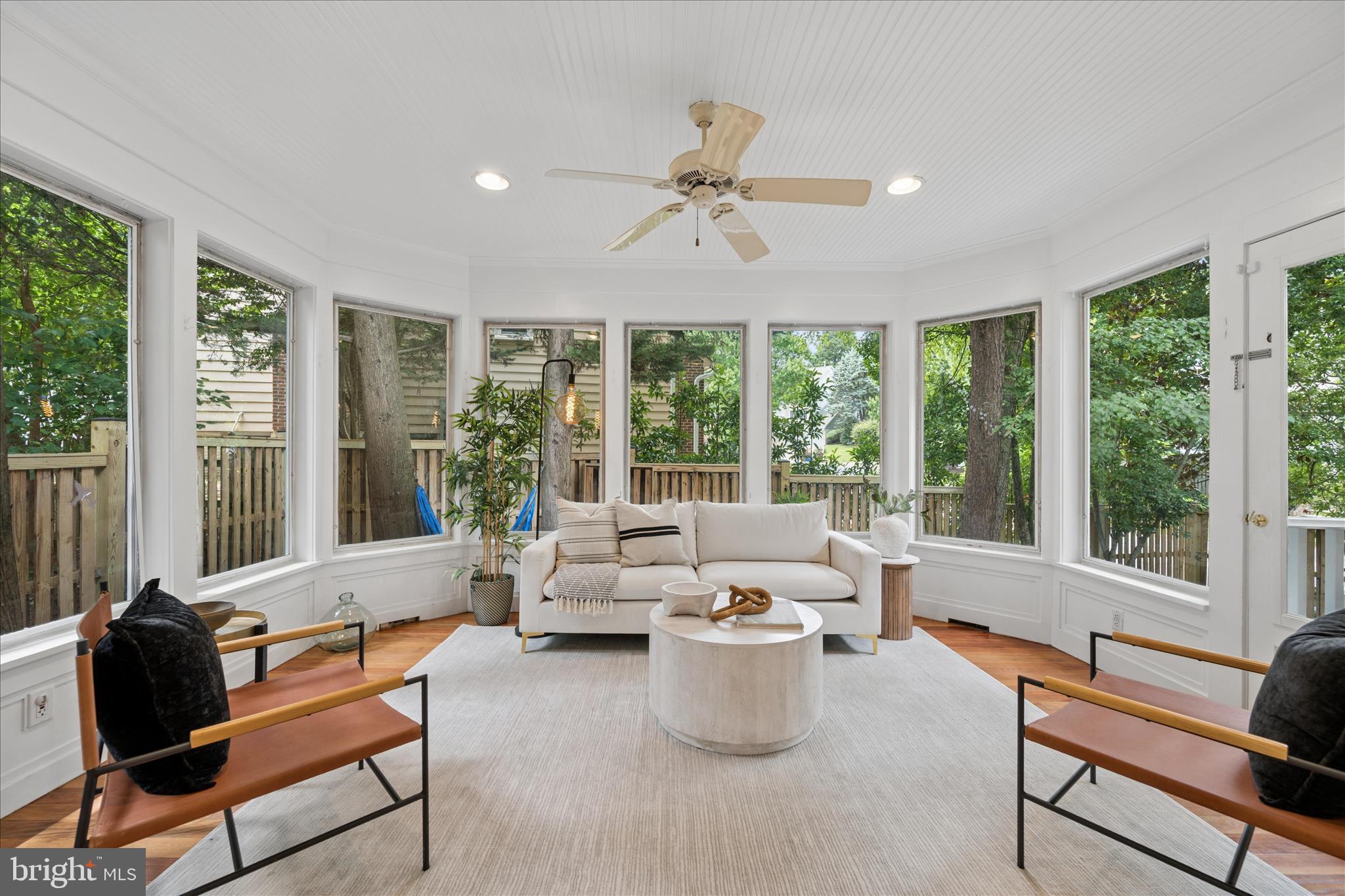 8900 Ellsworth Court Silver Spring, MD 20910 - Photo 19 of 86 Fabulous sunroom