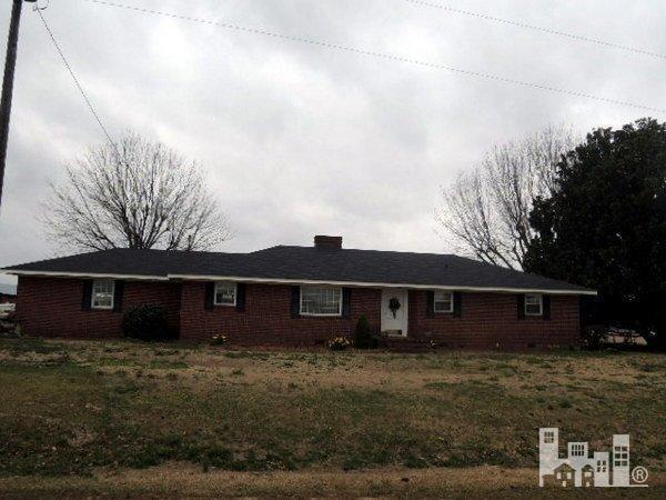 165 William R King Road Newton Grove, NC 28366 - Photo 1 of 11 Primary Photo