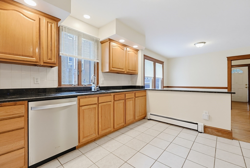 1096 Main Street, Unit 3 Waltham, MA 02453 - Photo 14 of 30