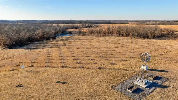 $3,500,000 | 426 C Highway, Spickard, MO 64679