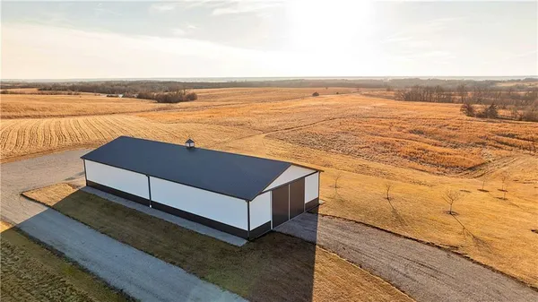 $3,500,000 | 426 C Highway, Spickard, MO 64679