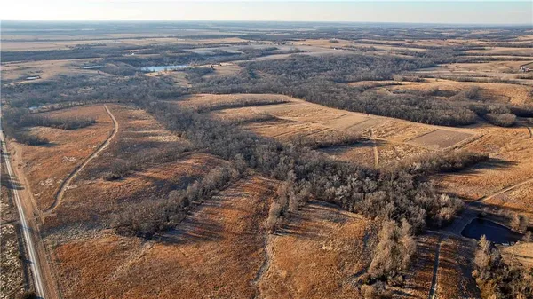 $3,500,000 | 426 C Highway, Spickard, MO 64679