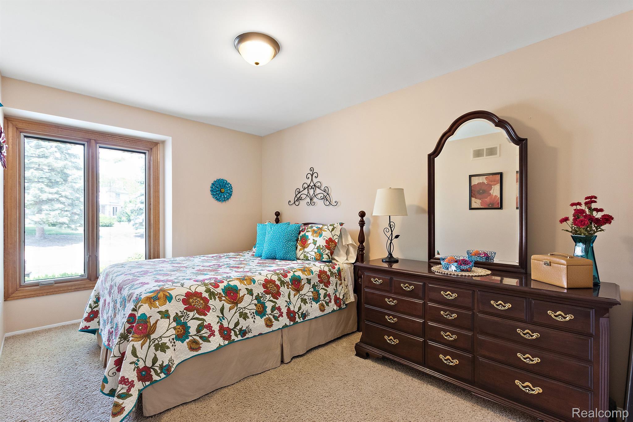 2283 Highsplint Drive Rochester, MI 48307 - Photo 25 of 45