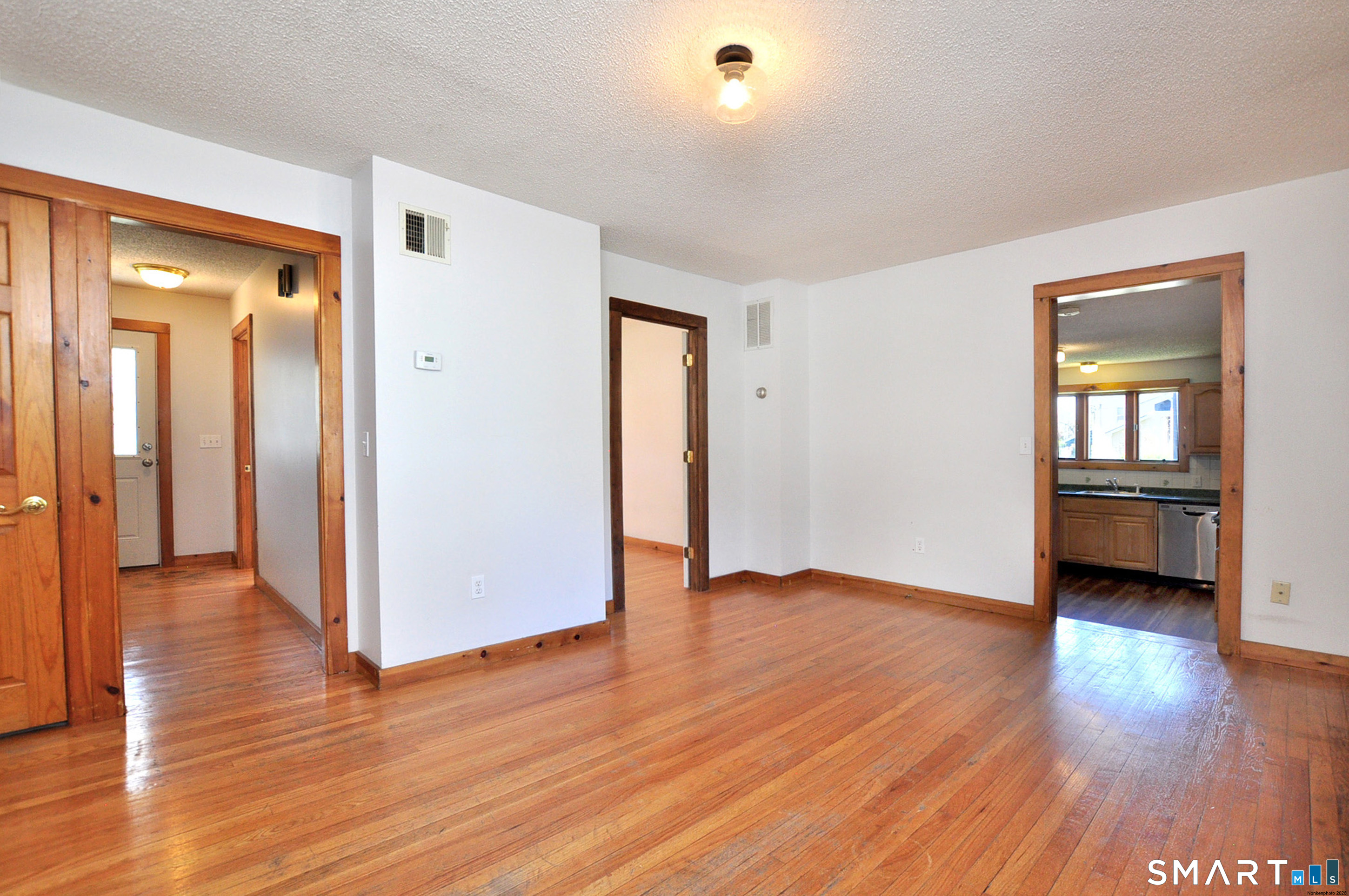 90 Niles Road Windsor, CT 06095 - Photo 11 of 39