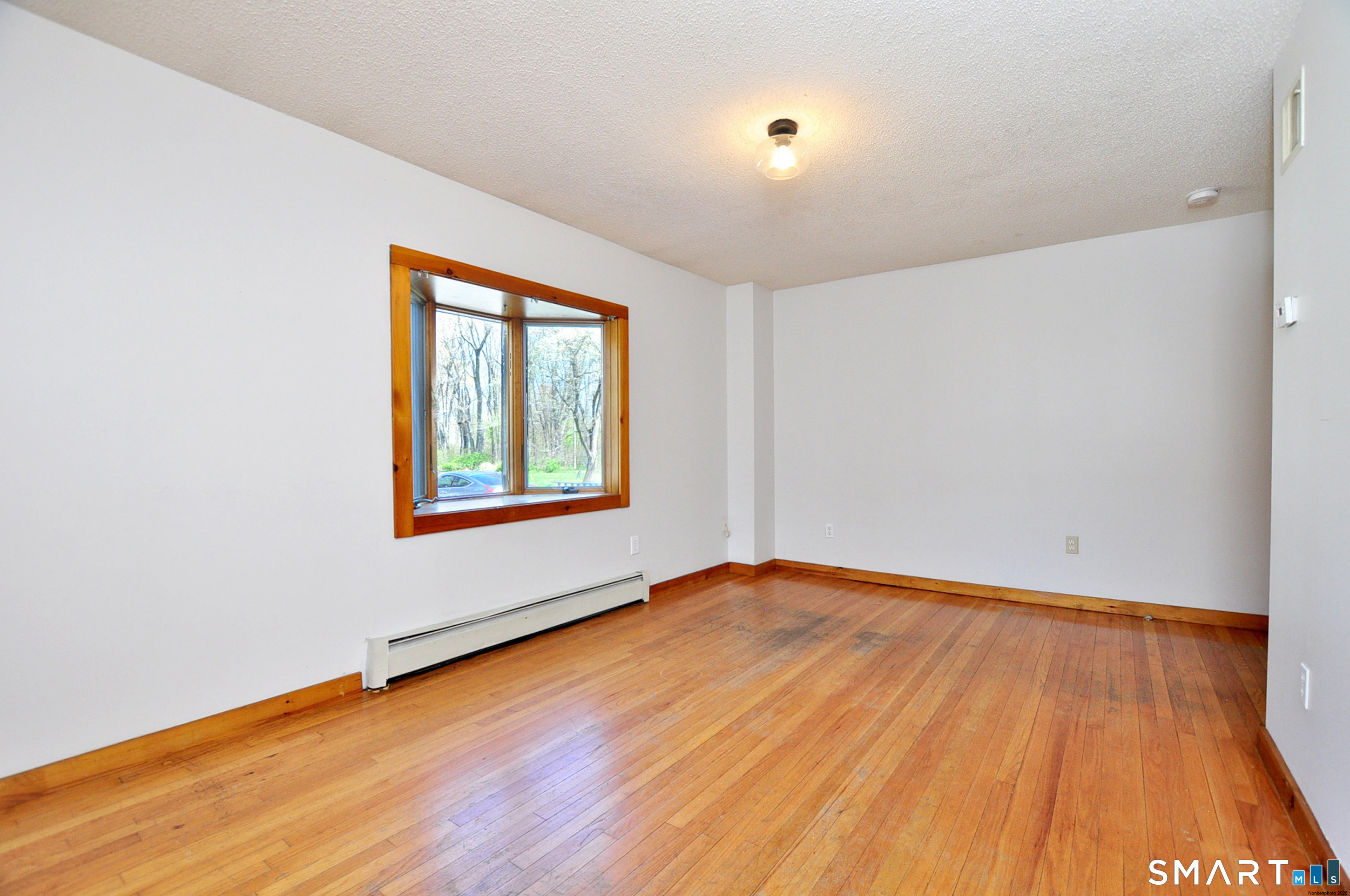 90 Niles Road Windsor, CT 06095 - Photo 13 of 39