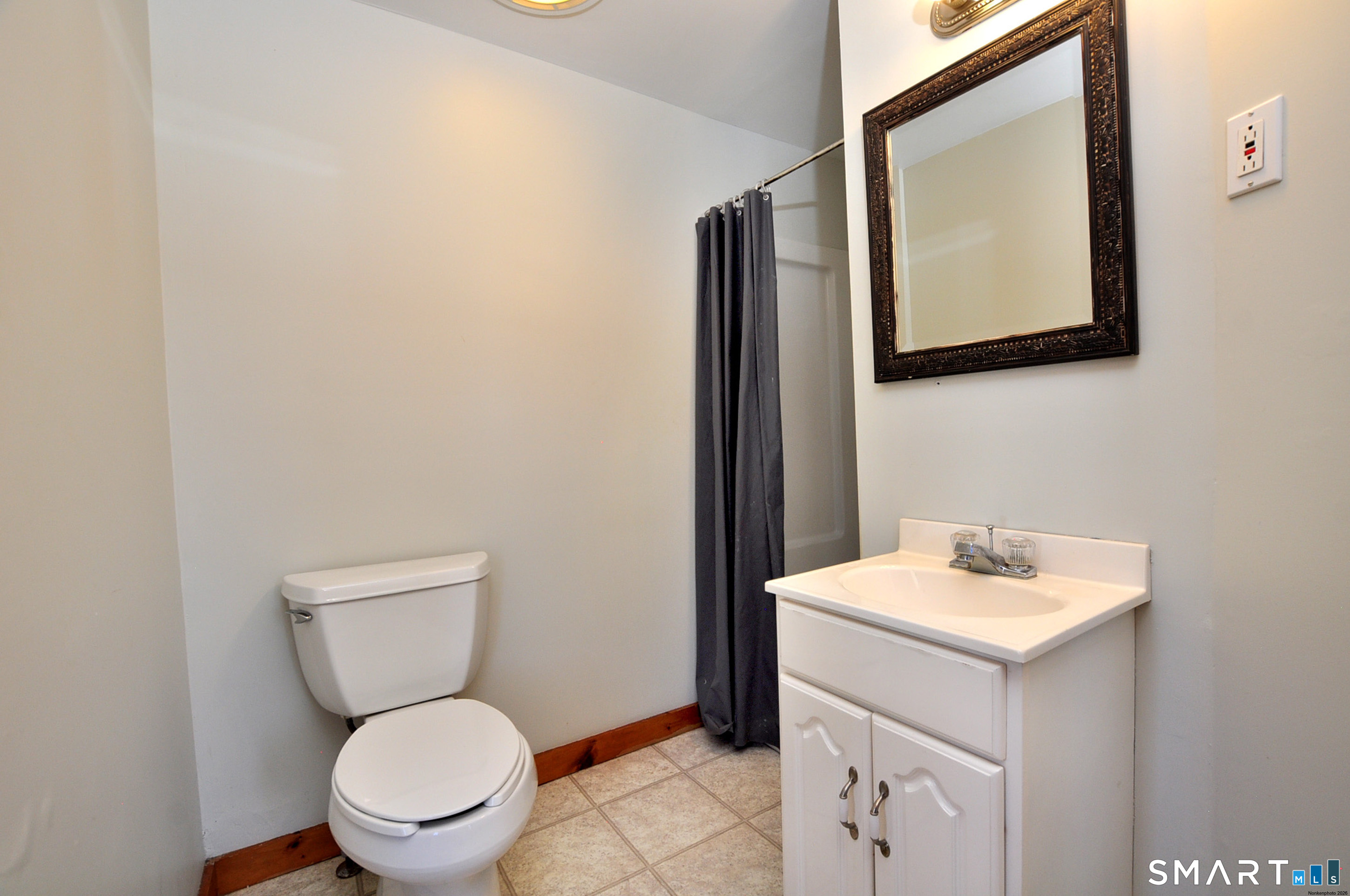 90 Niles Road Windsor, CT 06095 - Photo 31 of 39