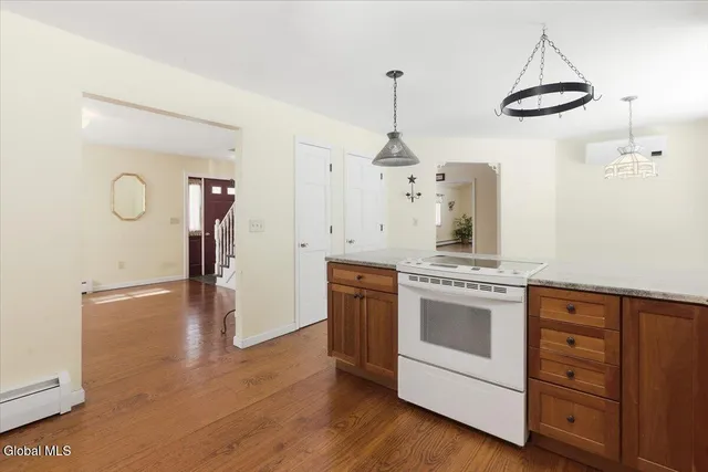 $615,000 | 698 Fischer Road, Kinderhook, NY 12106