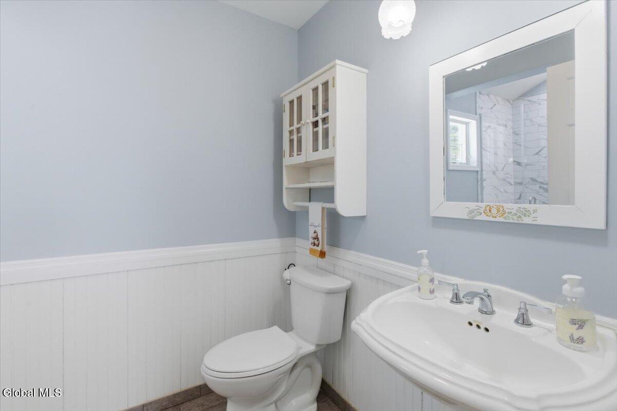 698 Fischer Road Kinderhook, NY 12106 - Photo 27 of 51 41-MW2_1935