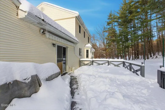 $615,000 | 698 Fischer Road, Kinderhook, NY 12106