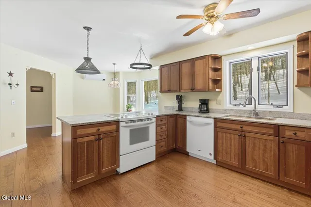 $615,000 | 698 Fischer Road, Kinderhook, NY 12106