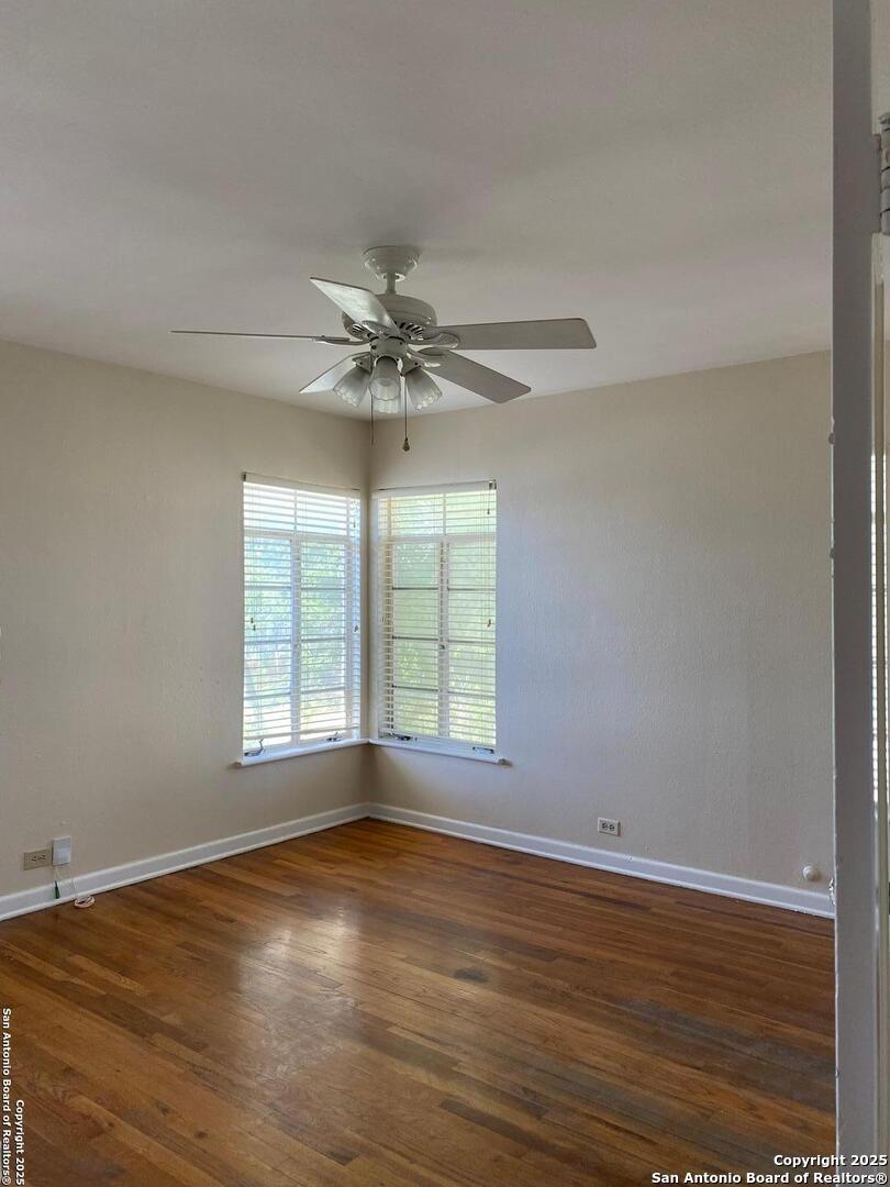 152 Terrell Road, Unit 4 Alamo Heights, TX 78209 - Photo 4 of 6 Gallery Image 4