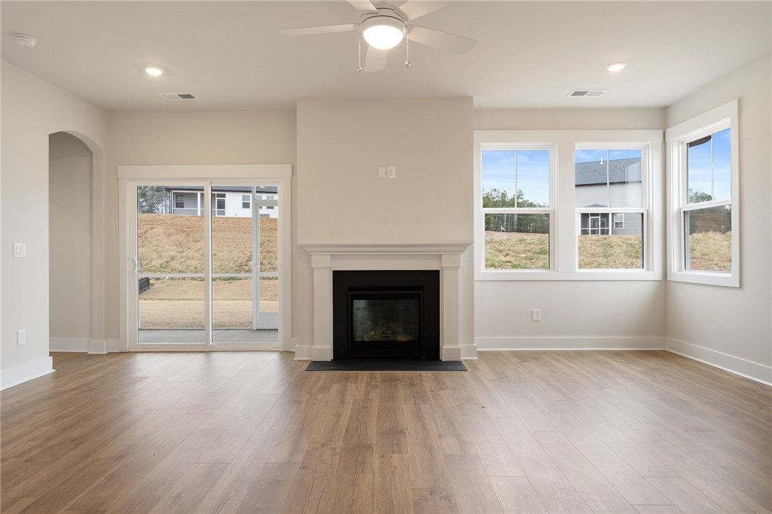 188 Tiger Lily Drive Anderson, SC 29621 - Photo 11 of 25 Depicted photo from another house of the same floorplan. Colors, styles, and options may vary in listed home.
