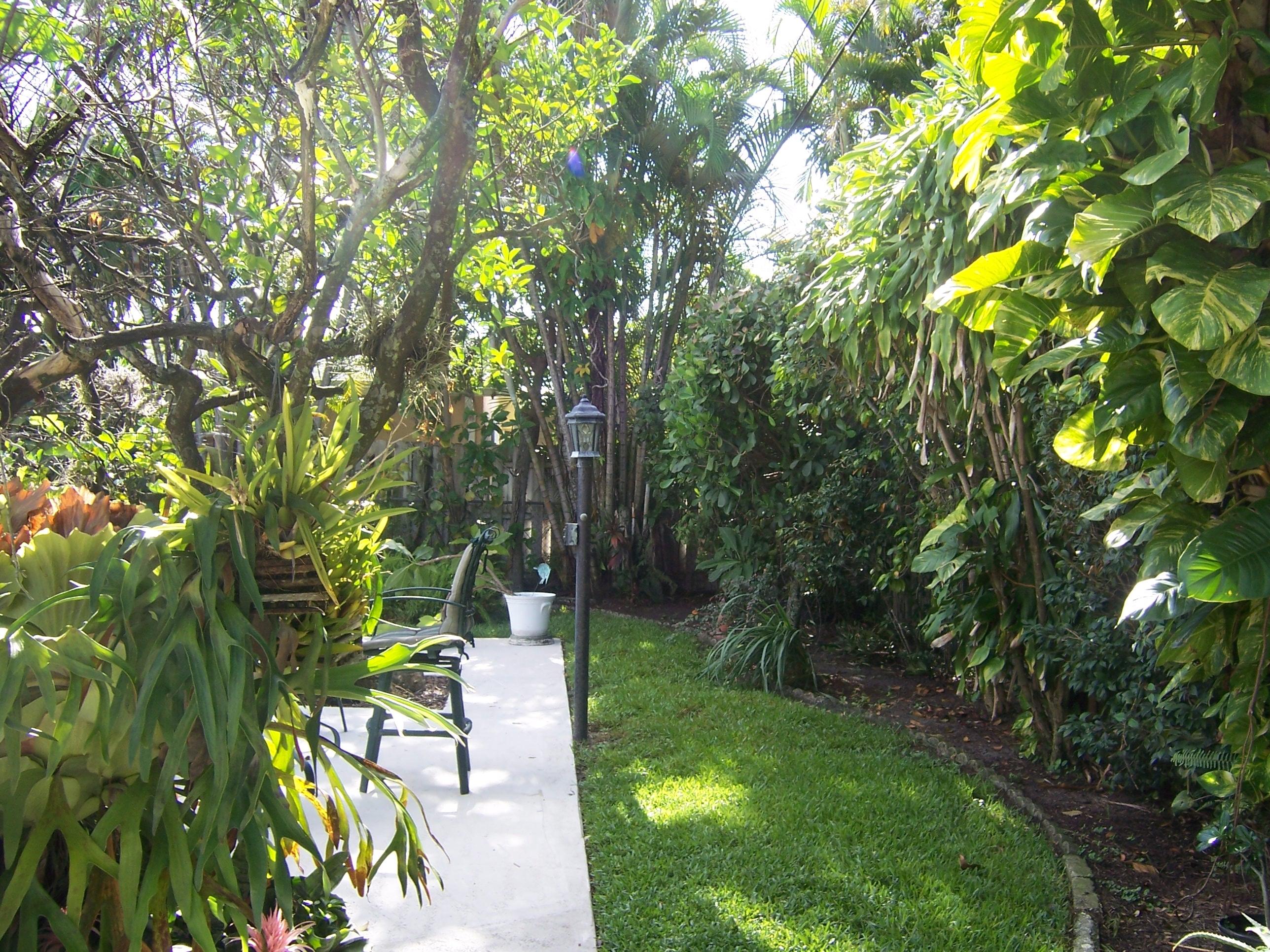 2664 Exuma Road West Palm Beach, FL 33406 - Photo 11 of 33 100_9674