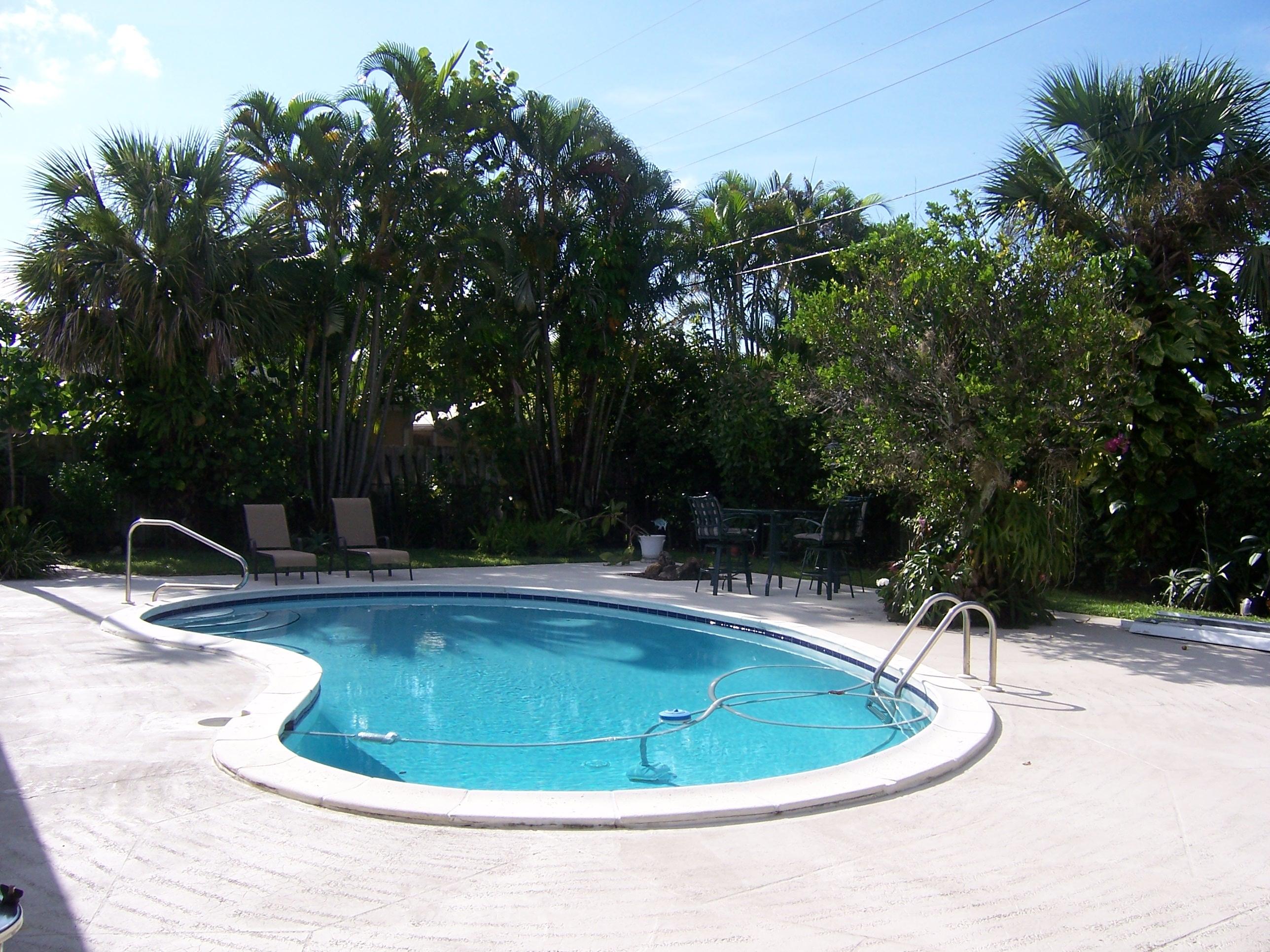 2664 Exuma Road West Palm Beach, FL 33406 - Photo 6 of 33 Inground pool & patio area