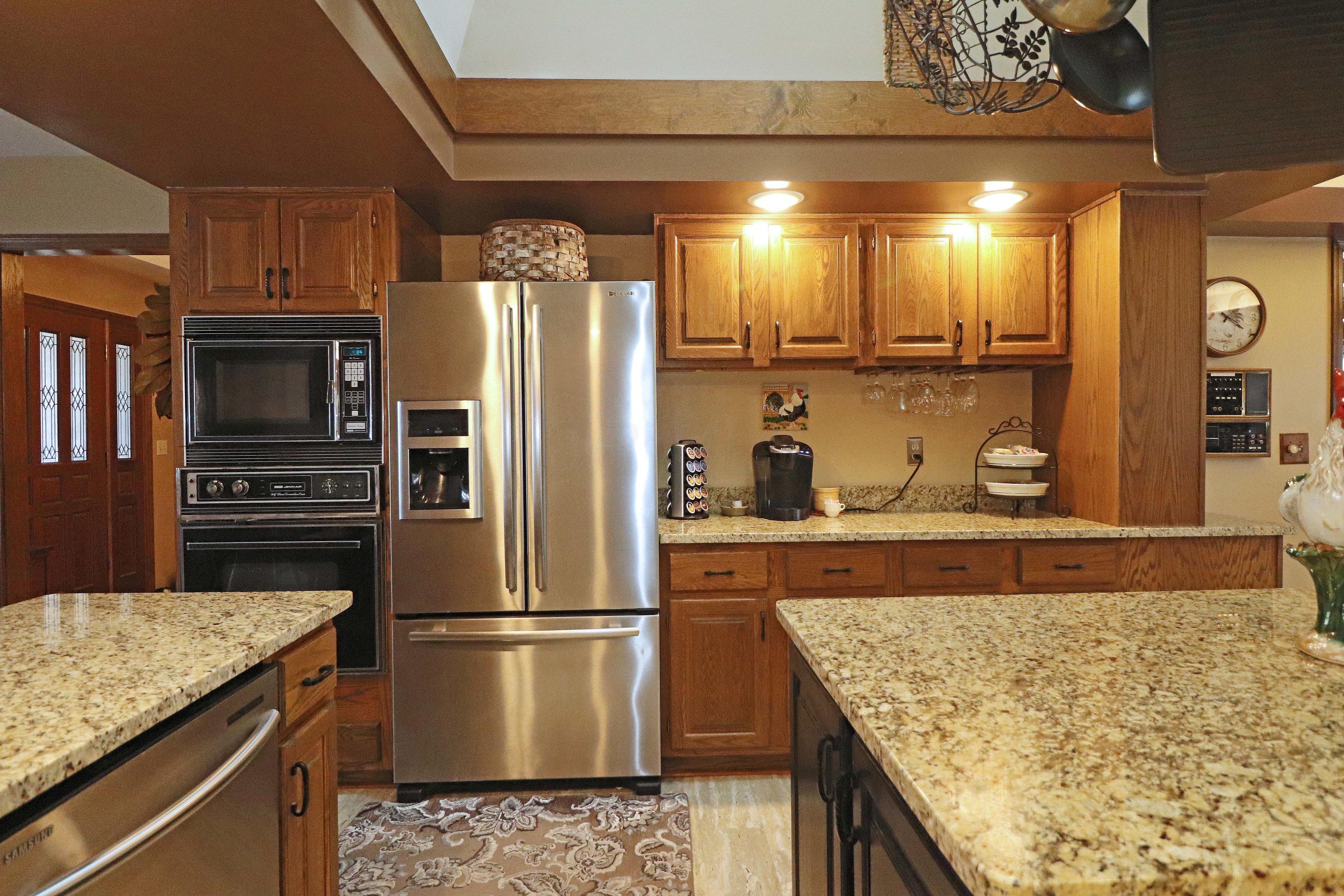 111 Pocono Road Columbus, OH 43235 - Photo 11 of 54
