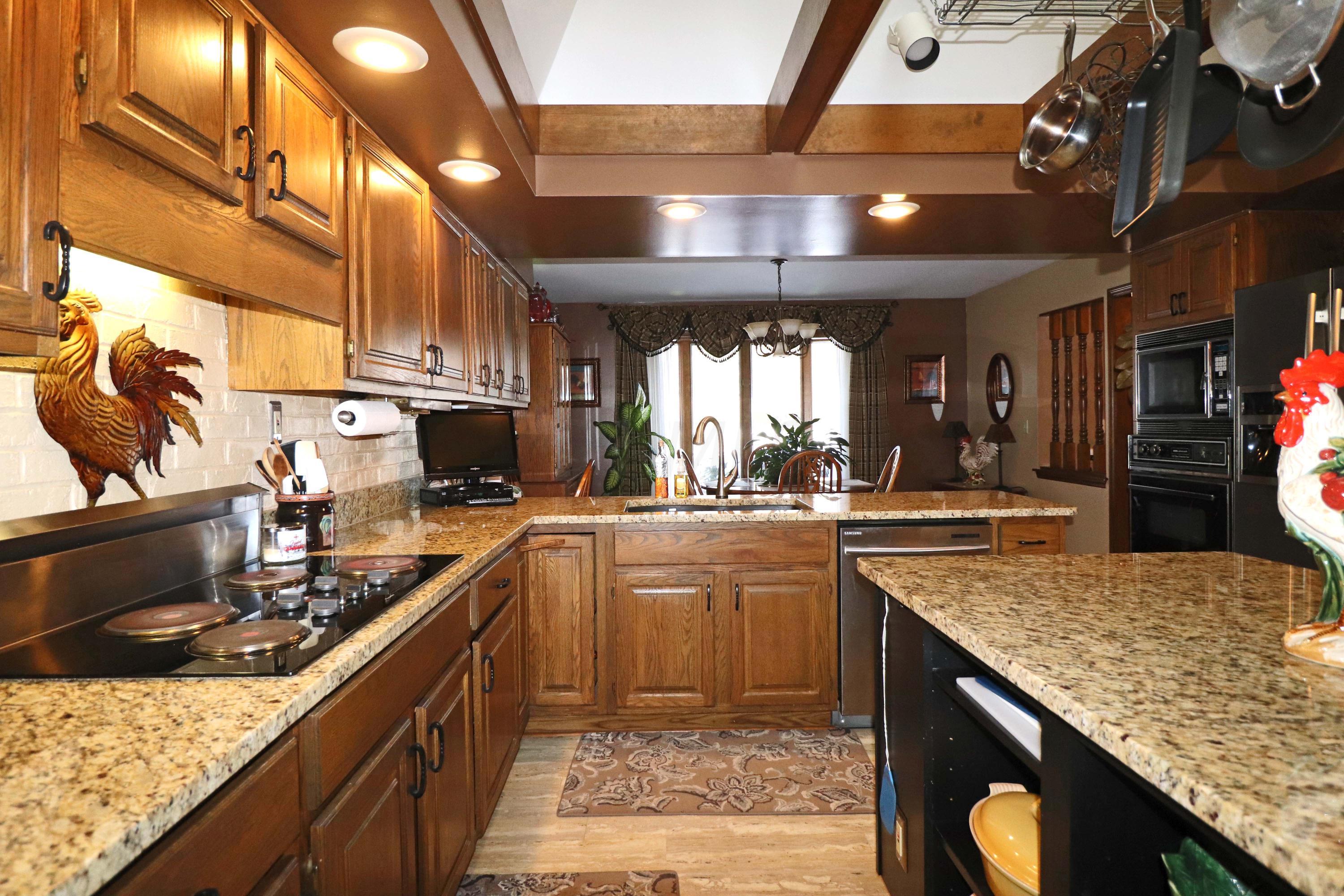 111 Pocono Road Columbus, OH 43235 - Photo 12 of 54