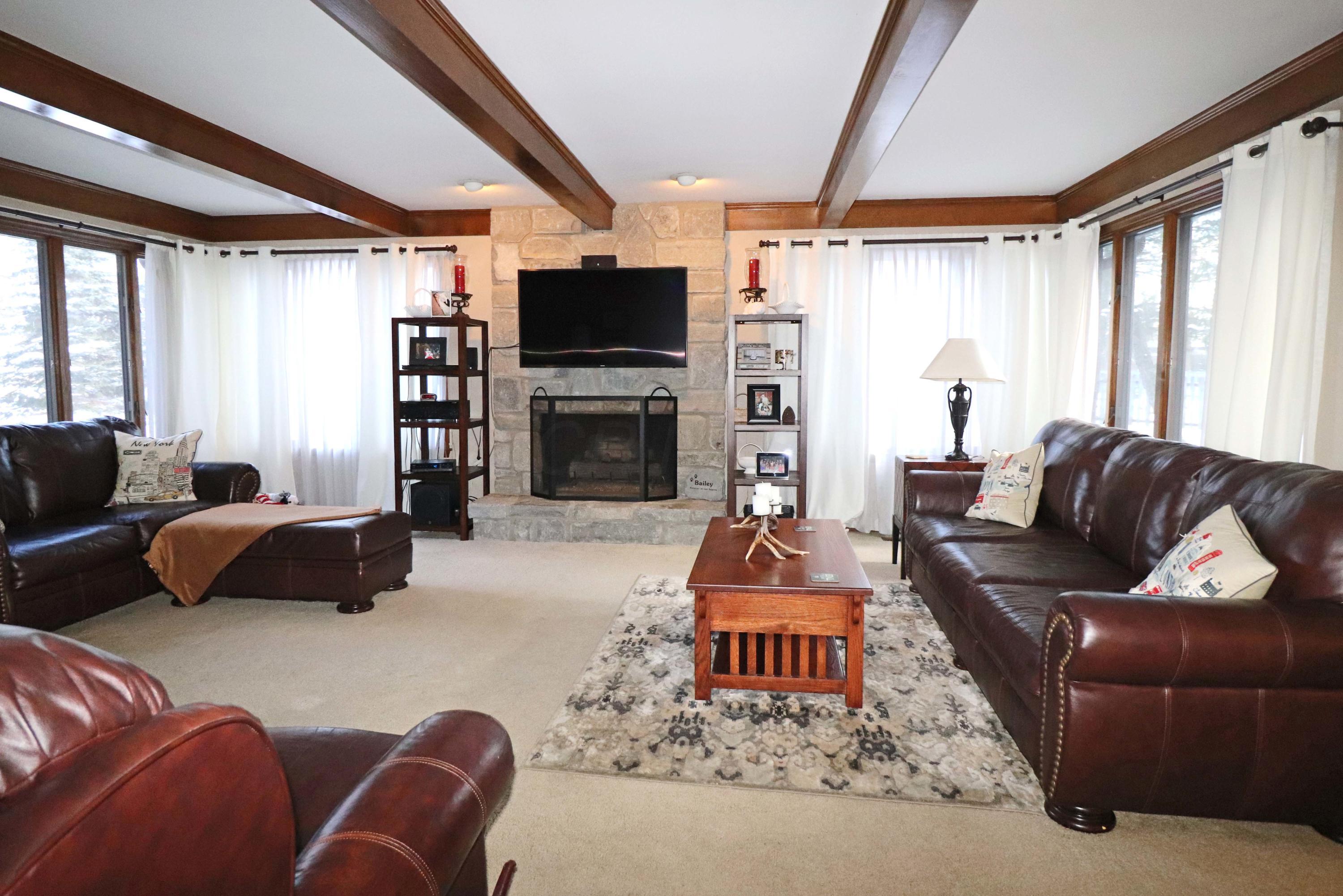 111 Pocono Road Columbus, OH 43235 - Photo 4 of 54
