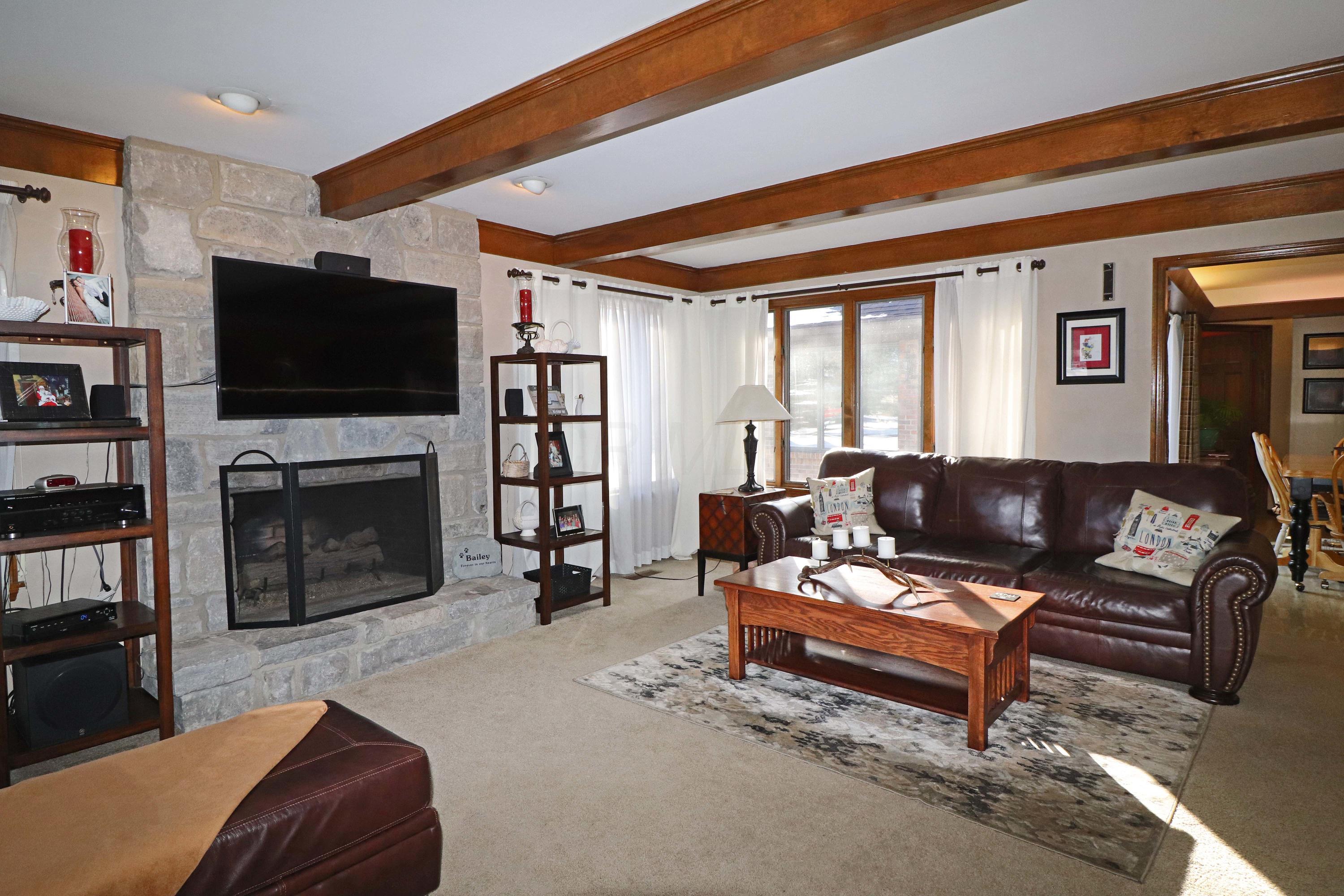 111 Pocono Road Columbus, OH 43235 - Photo 5 of 54