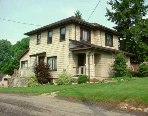 35 Herbst Road Coraopolis, PA 15108 - Photo 1 of 8