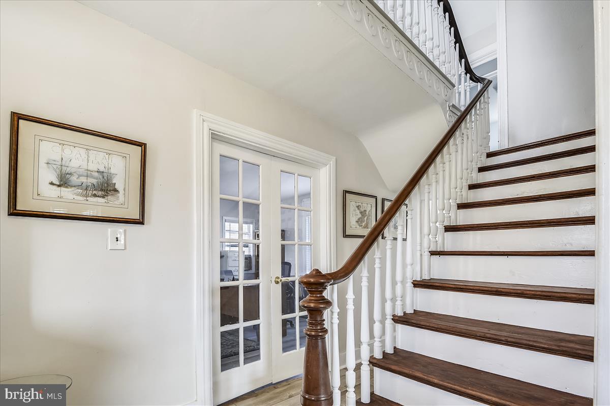 1007 South Stepney Road Aberdeen, MD 21001 - Photo 25 of 37 Stairway