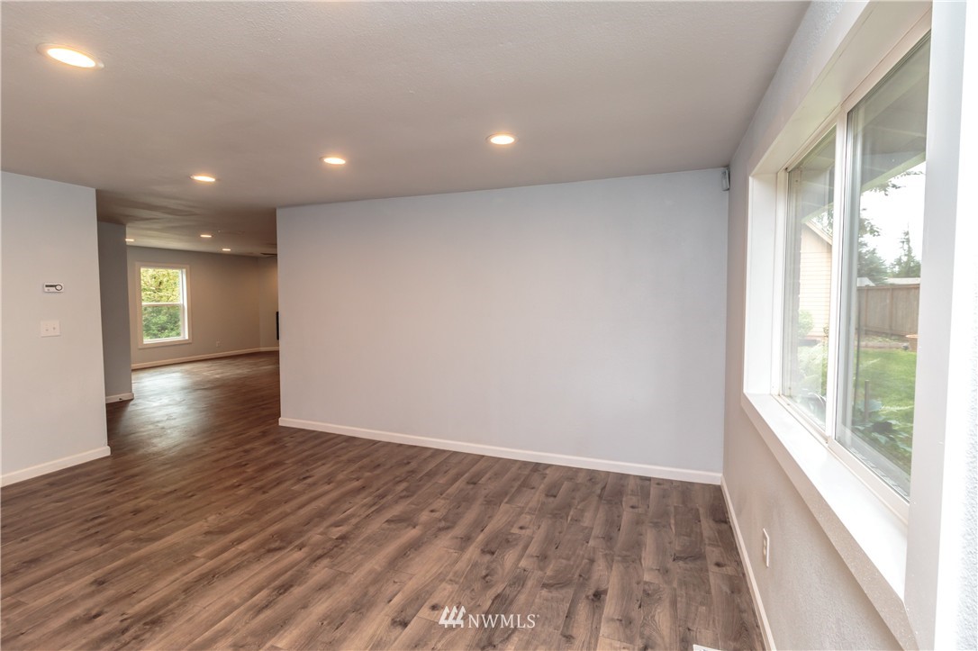 3423 192nd Street Southeast Bothell, WA 98012 - Photo 4 of 25