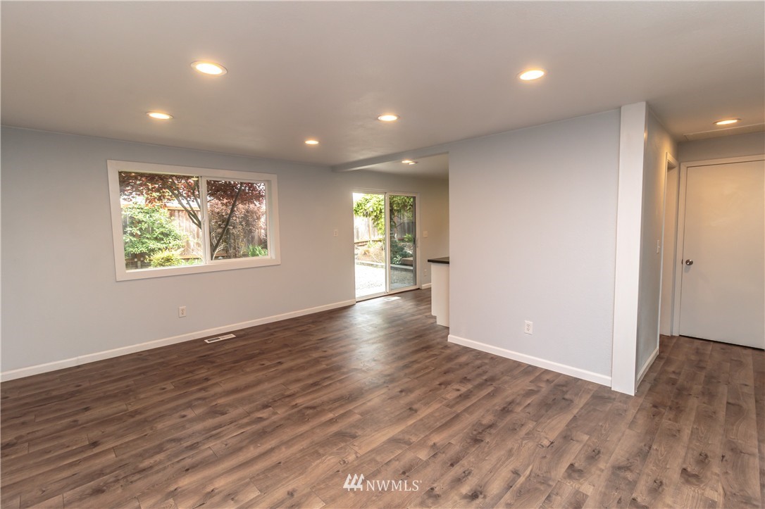 3423 192nd Street Southeast Bothell, WA 98012 - Photo 8 of 25