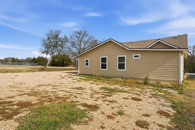 $315,000 | 312 North Houston Street, Lorena, TX 76655