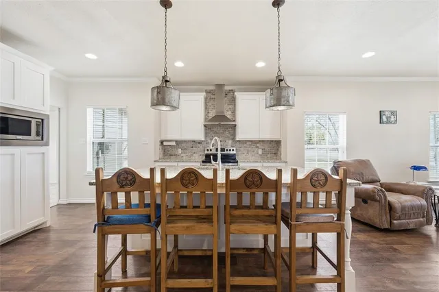 $315,000 | 312 North Houston Street, Lorena, TX 76655