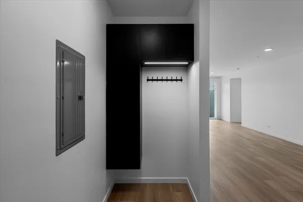 $3,350 | 204 South Leavitt Street, Unit 201, Chicago, IL 60612