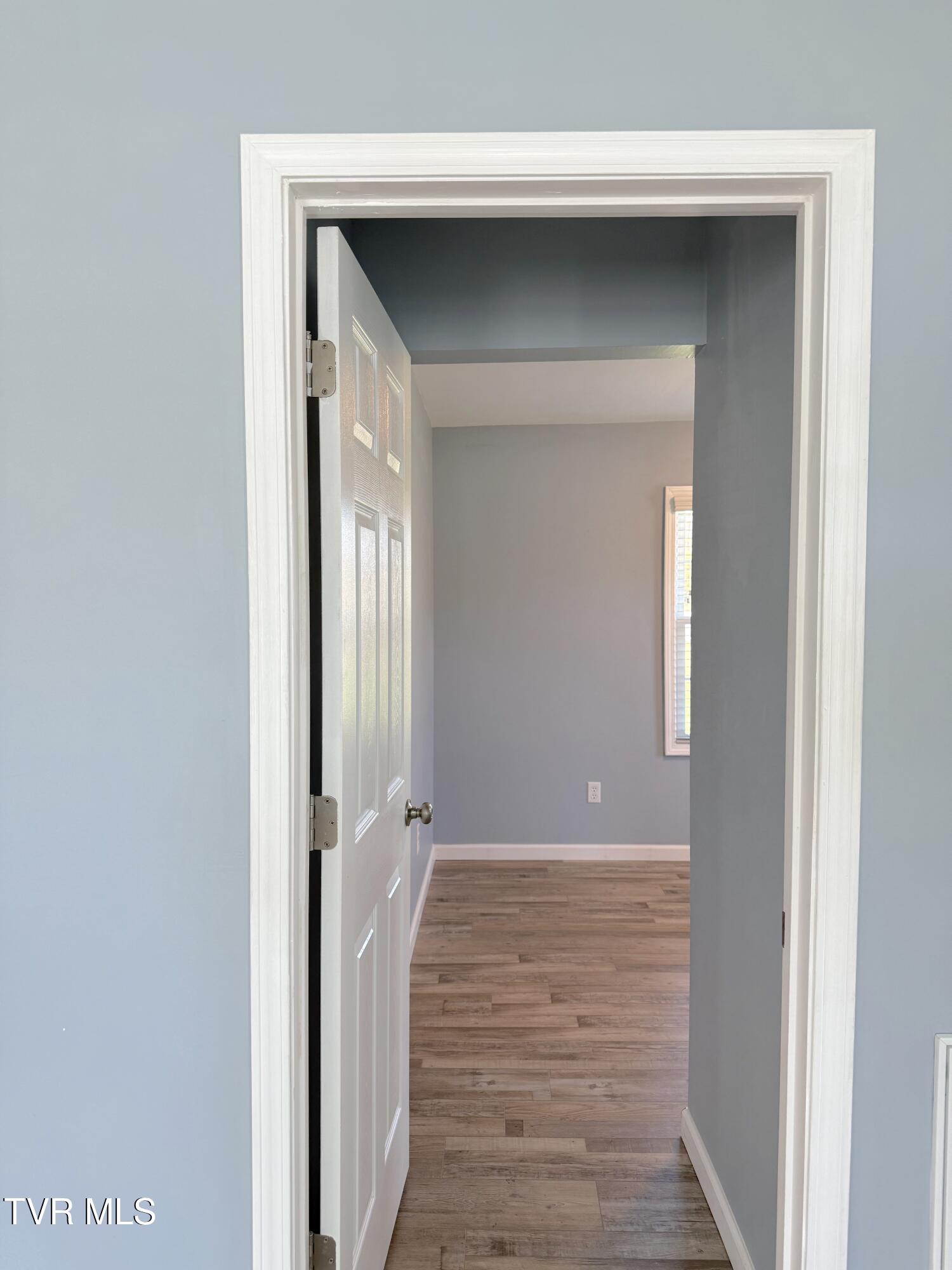 610 Boones Creek Road Jonesborough, TN 37659 - Photo 16 of 24 enter bedroom