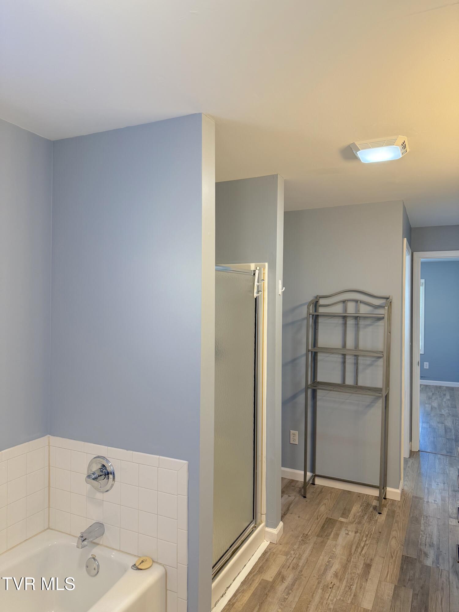 610 Boones Creek Road Jonesborough, TN 37659 - Photo 19 of 24 bathroom 2
