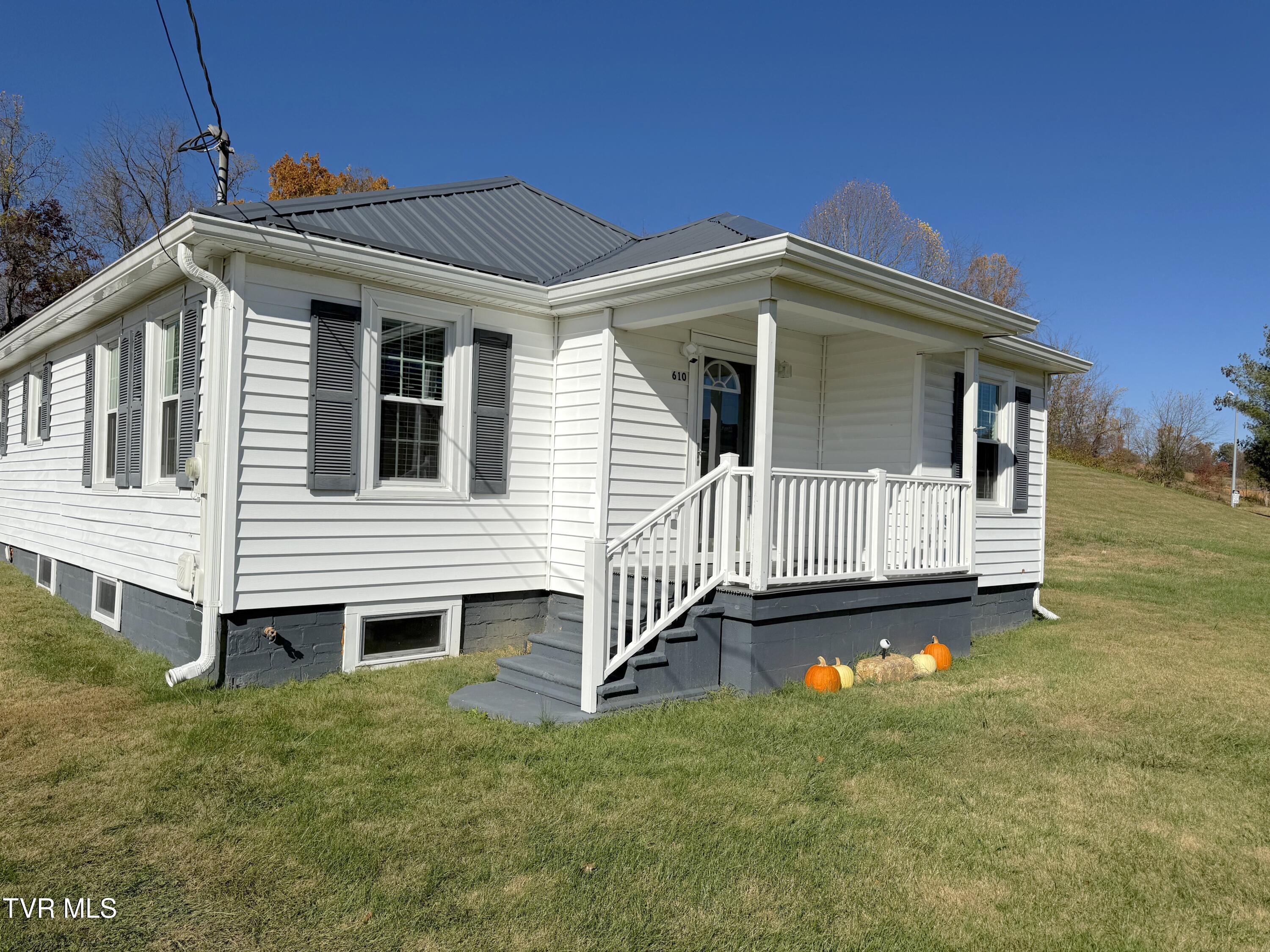 610 Boones Creek Road Jonesborough, TN 37659 - Photo 2 of 24 close front