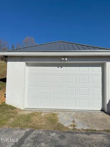 $1,800 | 610 Boones Creek Road, Jonesborough, TN 37659