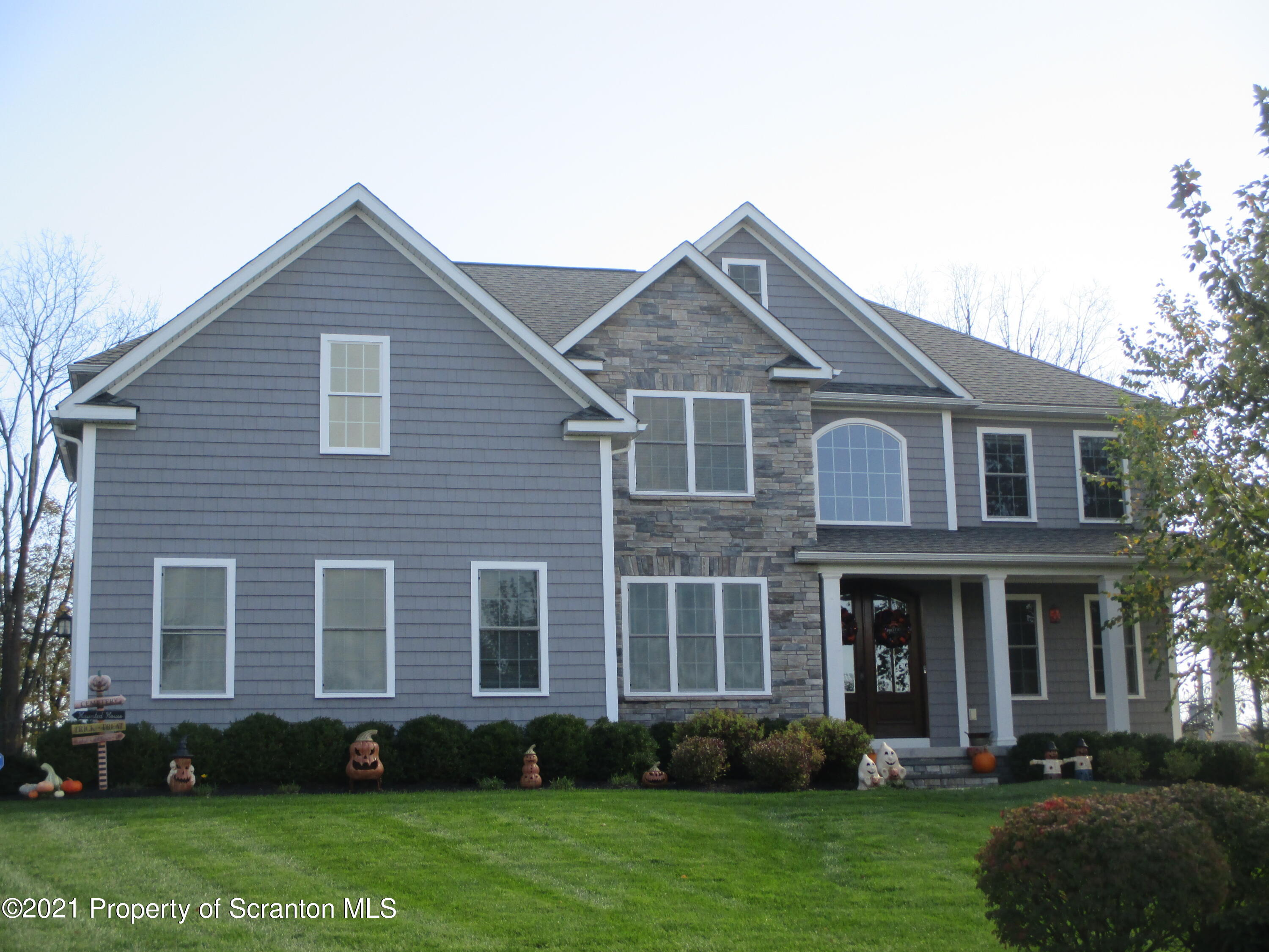 110 French Manor Road Clarks Summit, PA 18411 - Photo 2 of 89 Gallery Image 2