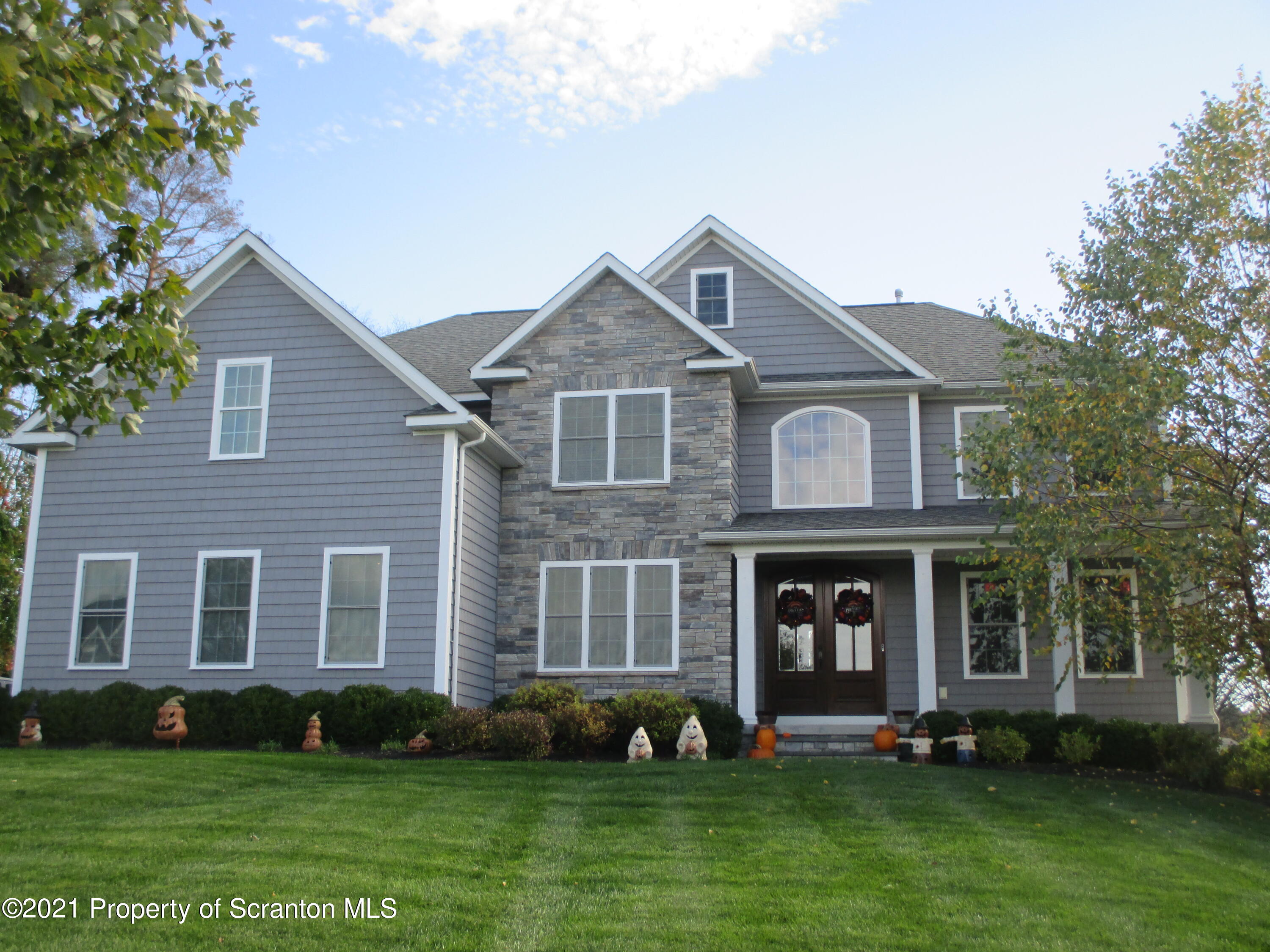 110 French Manor Road Clarks Summit, PA 18411 - Photo 3 of 89 Gallery Image 3