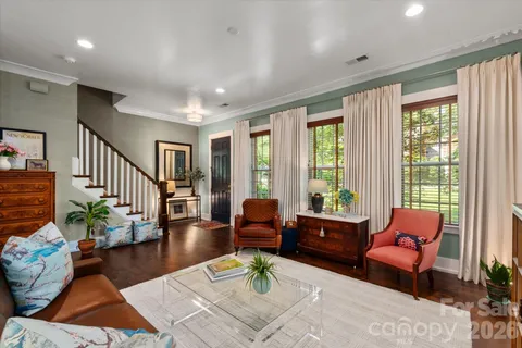 $1,075,000 | 3702 Selwyn Avenue, Charlotte, NC 28209