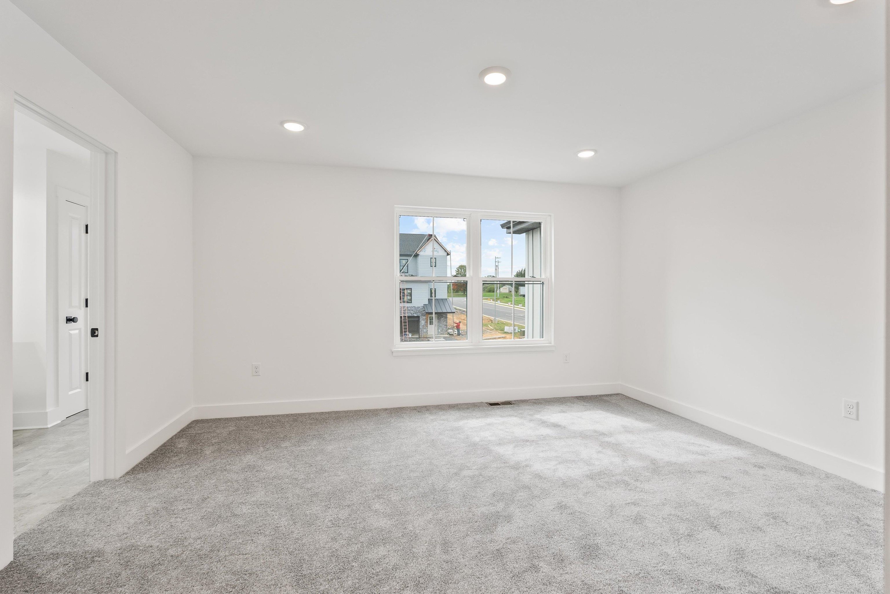 25 Barnyard Circle Bridgewater, VA 22812 - Photo 13 of 45 an empty room with windows