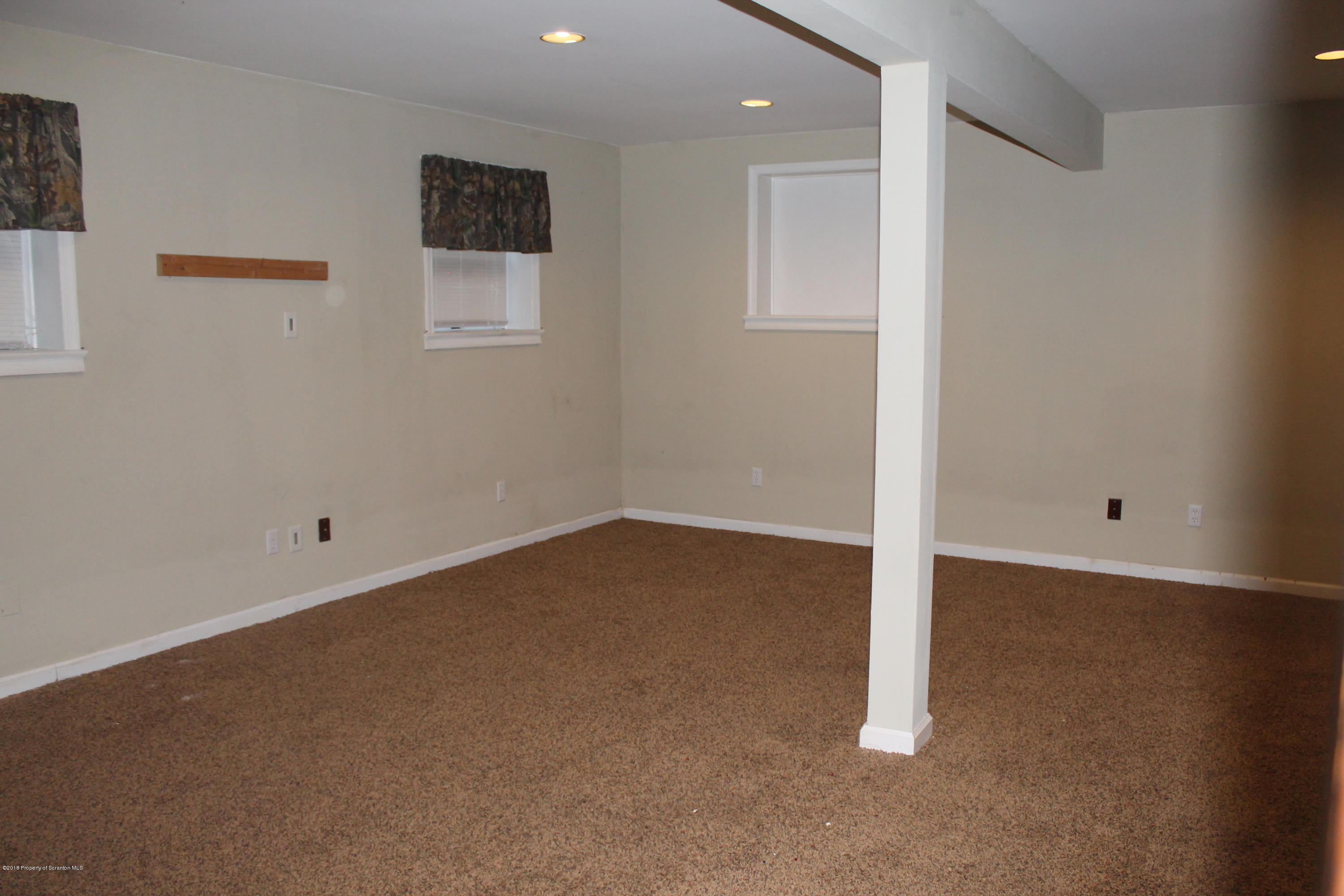 1084 Woodstock Road Newfoundland, PA 18445 - Photo 15 of 28 Gallery Image 15