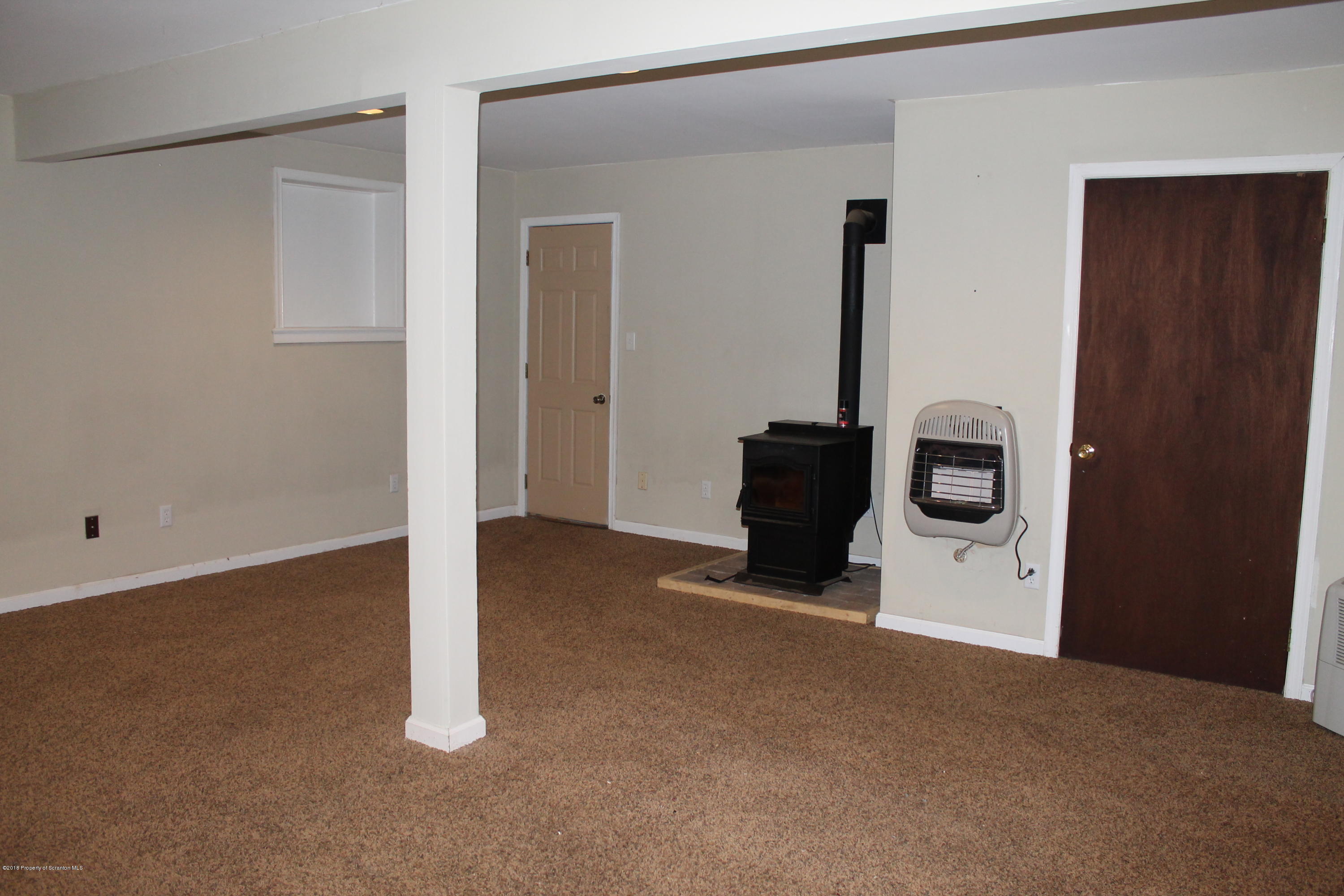 1084 Woodstock Road Newfoundland, PA 18445 - Photo 16 of 28 Gallery Image 16