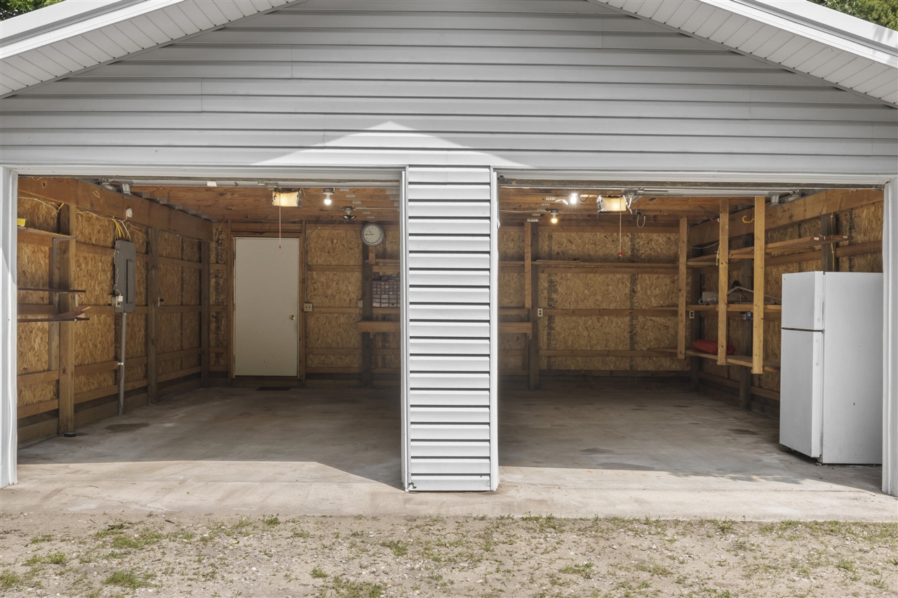 3839 Wallaker Road Benzonia, MI 49616 - Photo 32 of 37 Gallery Image 32