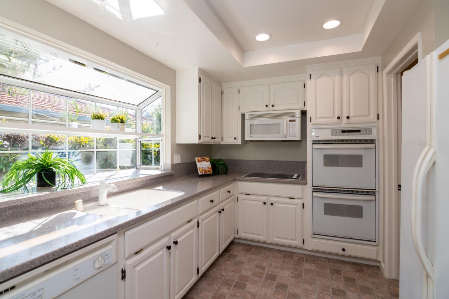 6351 Prospect Road San Jose, CA 95129 - Photo 9 of 24 Gallery Image 9