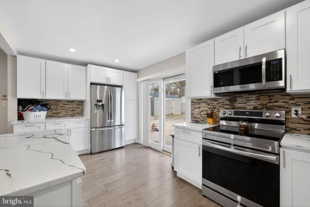 $439,900 | 45 Indian Creek Entry, Levittown, PA 19057