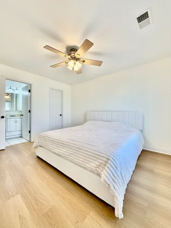 $2,500 | 1212 Williams Port Drive, Unit 4, Westmont, IL 60559