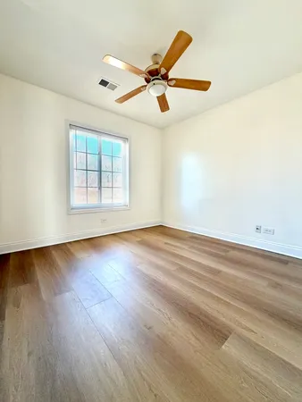 $2,500 | 1212 Williams Port Drive, Unit 4, Westmont, IL 60559