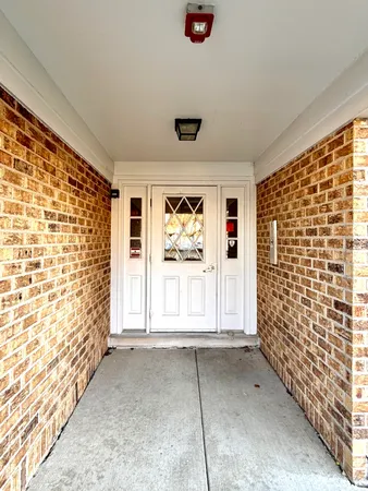 $2,500 | 1212 Williams Port Drive, Unit 4, Westmont, IL 60559